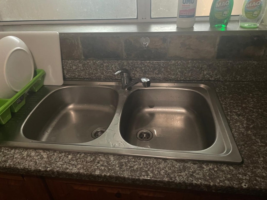 To Let 2 Bedroom Property for Rent in Chiselhurst Eastern Cape